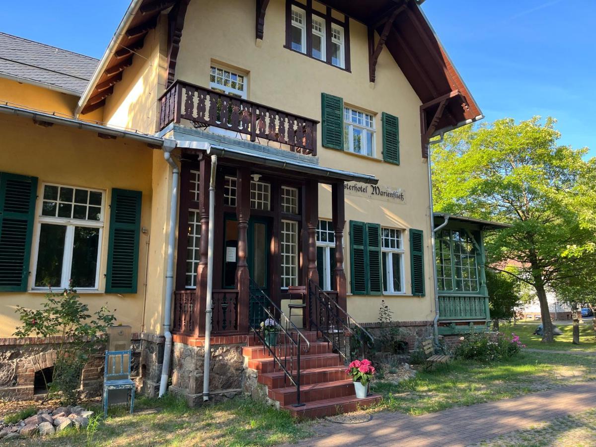 Klostergartenhotel Marienfliess Stepenitz Exterior foto